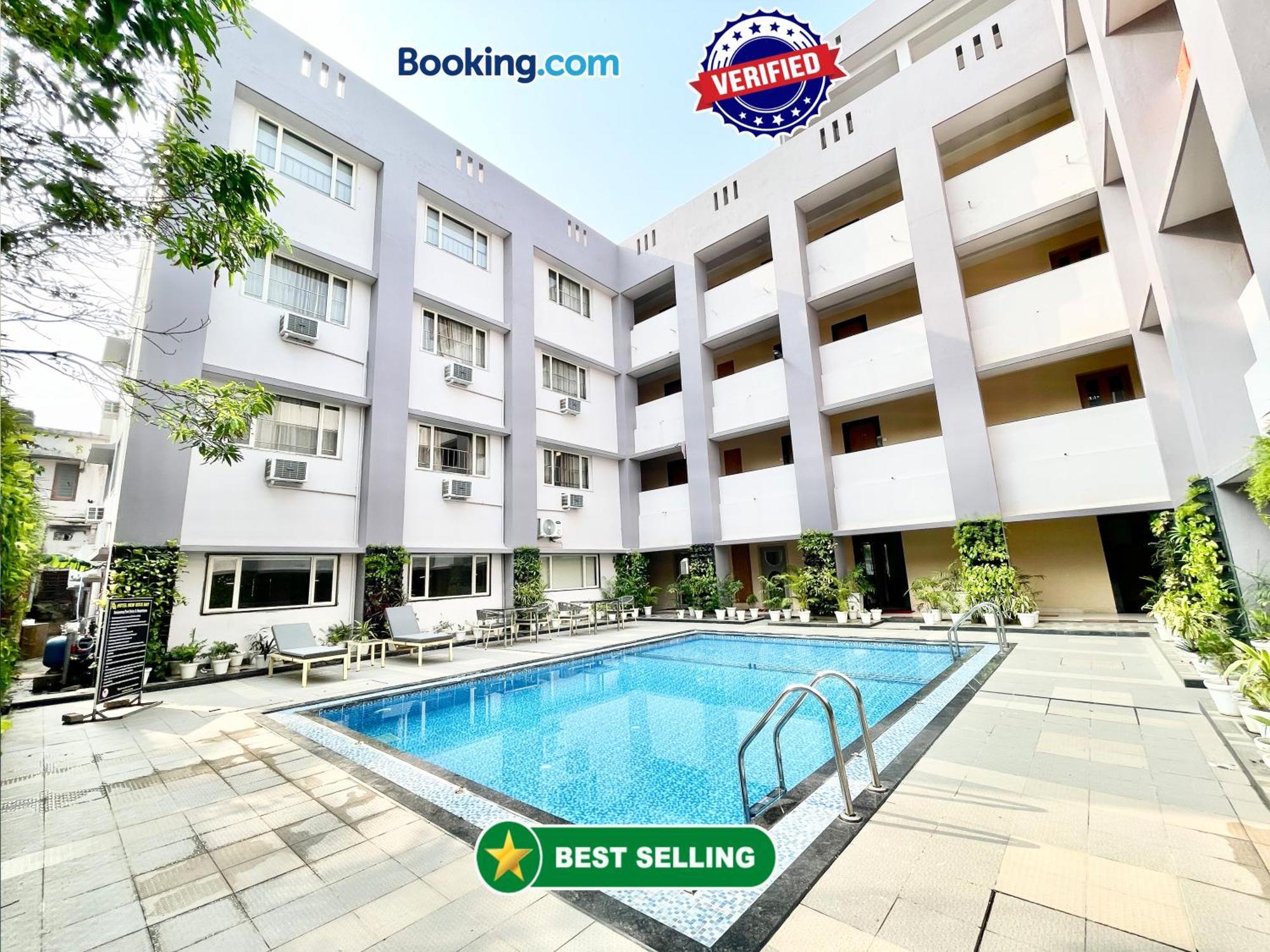 Hotel Swimming Pool Near Sea Rb, Puri, Fully Air Conditioned And Breakfast, Wifi & Restaurant And Parking - The Luxuary In Puri